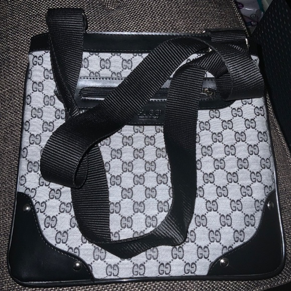 Gucci Shoulder bag - Picture 2 of 4